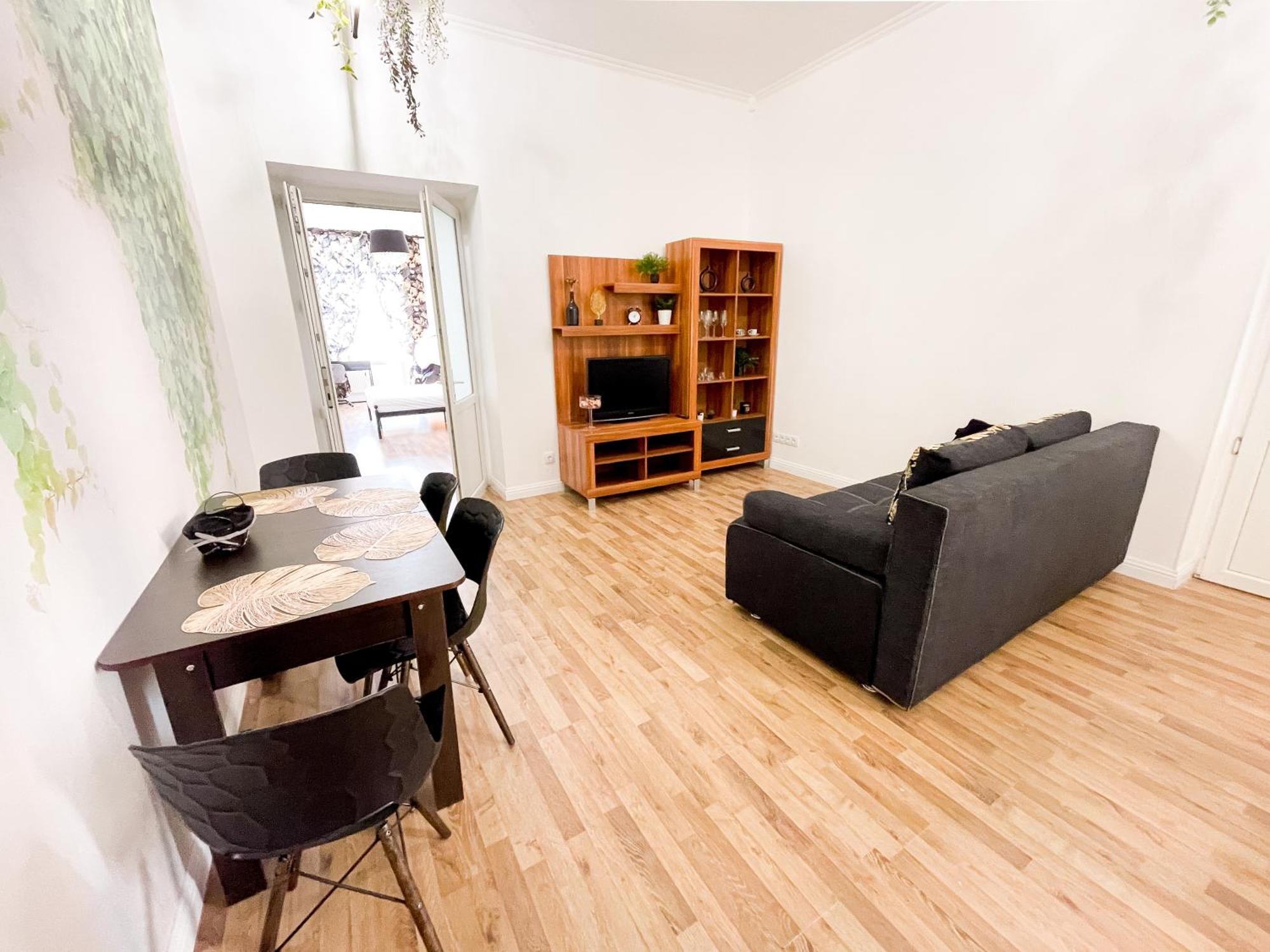 Charming Apartments In The Heart Of Lviv - Valova, Nasypna Str Экстерьер фото
