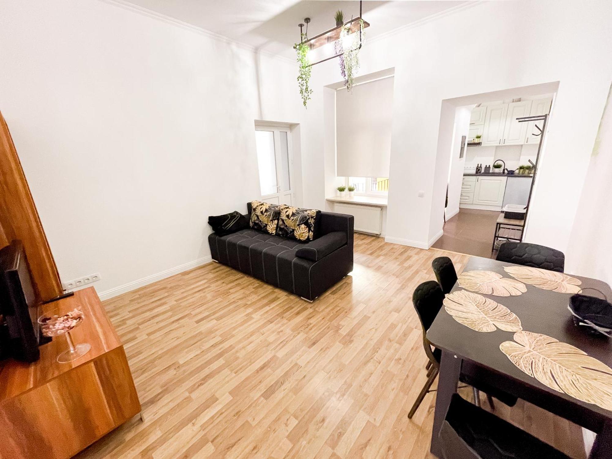 Charming Apartments In The Heart Of Lviv - Valova, Nasypna Str Экстерьер фото